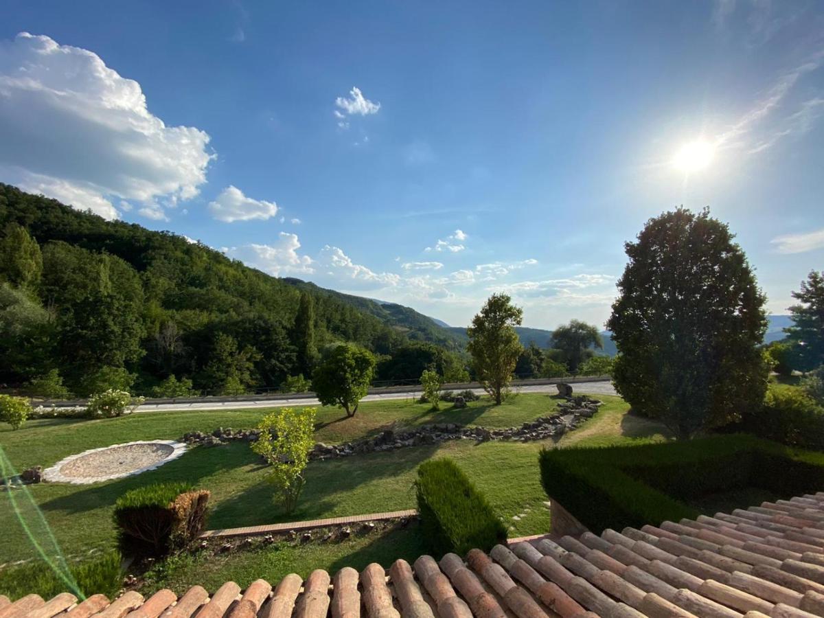 Agriturismo Le Case Asís Exterior foto