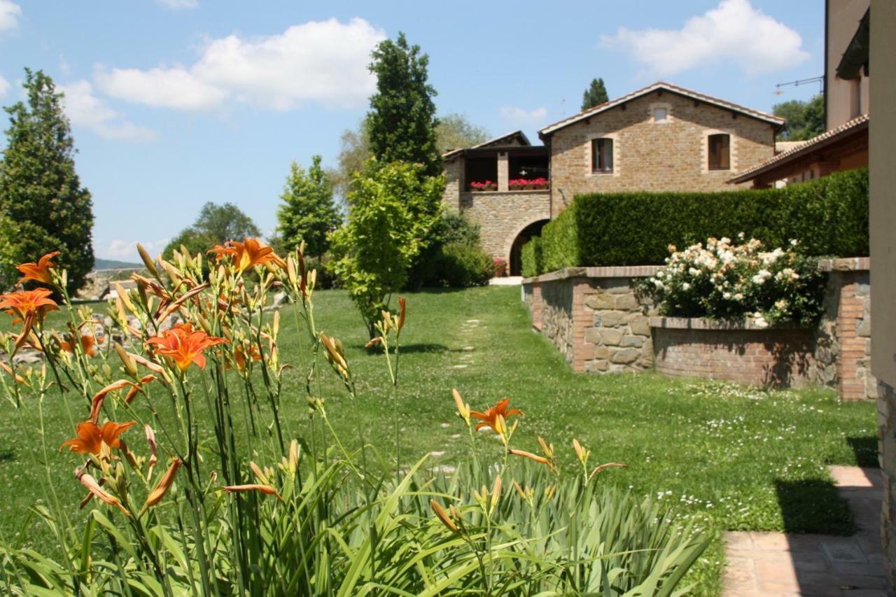 Agriturismo Le Case Asís Exterior foto